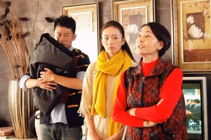 風水輪流轉!10年前「兒媳請婆婆放過女兒」依然無法挽回 10年後婆婆「哭求放過她兒子」媳婦心寒報警