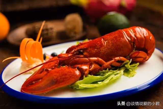 年終獎15萬，我想給親媽治病，老公說：錢要留著給我媽辦壽宴