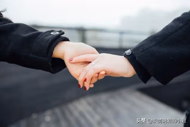 女人生病住院，要求姐妹3人輪流照顧，小妹不樂意了：你的子女呢