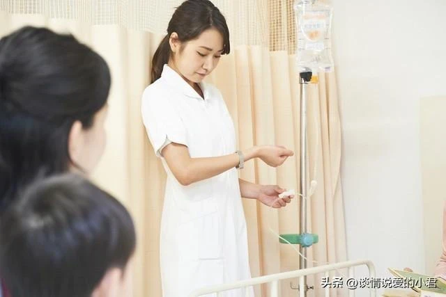 女人生病住院，要求姐妹3人輪流照顧，小妹不樂意了：你的子女呢