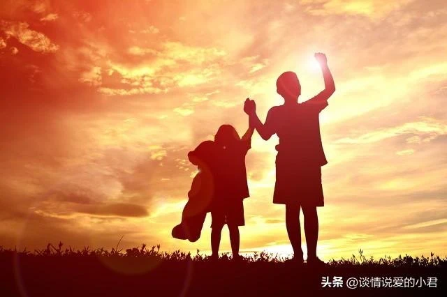 女人生病住院，要求姐妹3人輪流照顧，小妹不樂意了：你的子女呢