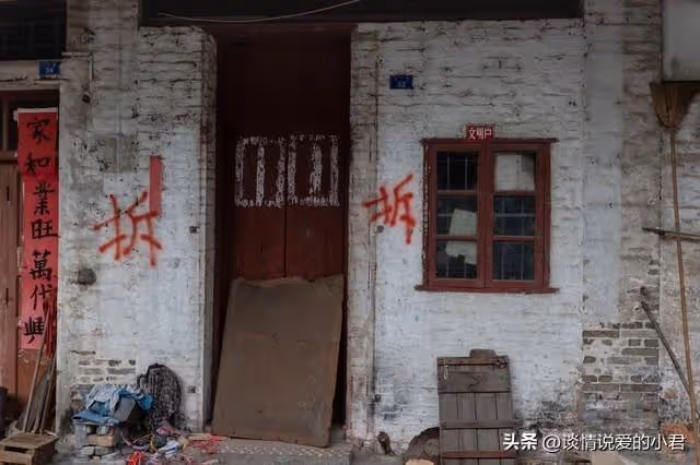 父親動手術急需錢，女兒女婿掏空積蓄相助，3年後父母10倍轉還
