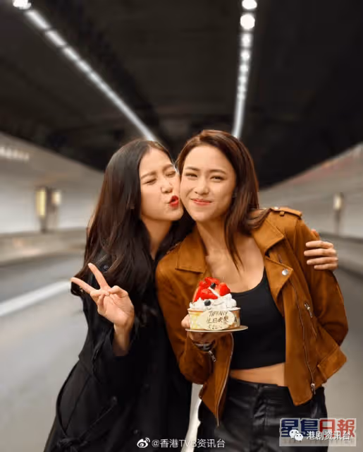TVB力捧小花26歲生日切蛋糕慶祝！同劇男主竟送「有骨提示」投訴？