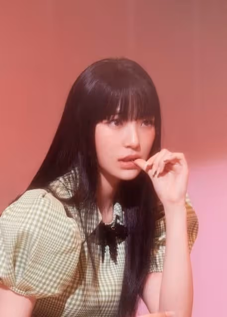 fromis_9從朴池原到李娜炅公開了第1張完整專輯《Unlock My World》的官方照第3部