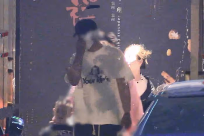 沈騰夫妻合體!帶兒子外出聚餐,王琦依然富態,兒子胖乎乎很可愛