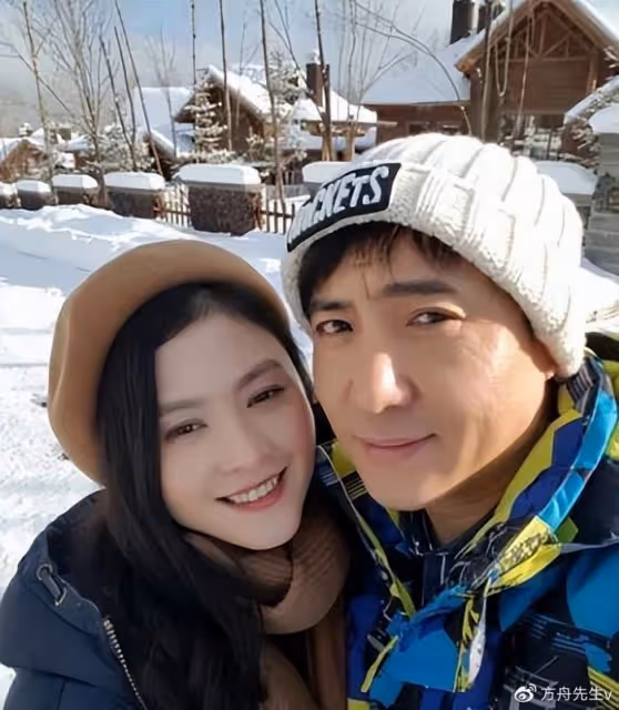 沈騰夫妻合體!帶兒子外出聚餐,王琦依然富態,兒子胖乎乎很可愛