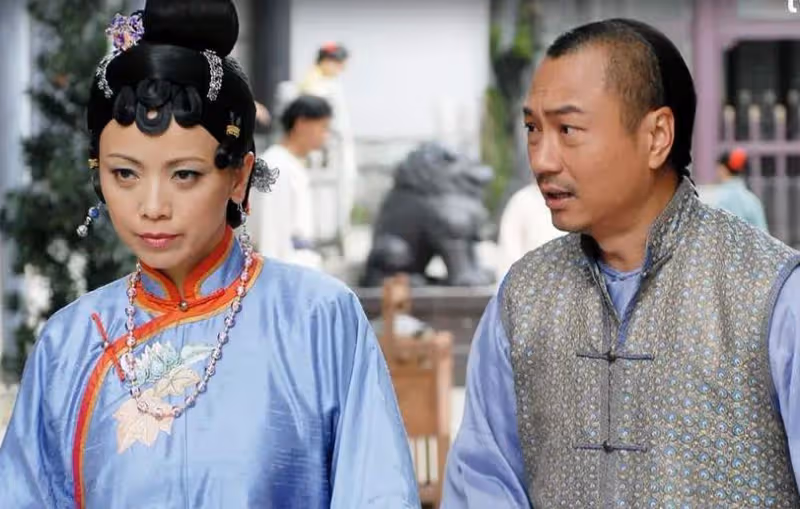 3屆視帝黎耀祥酒吧掙錢,扭腰擺胯表演賣力,被曝一場演出賺7萬