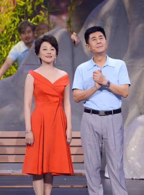 尤勇智前妻劉曉春:結婚1年就分手,二婚嫁郭凱敏有笑也有淚