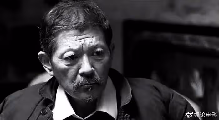 淚目!王寶強發文悼念羅京民,仍記得老師在《士兵突擊》說過的話