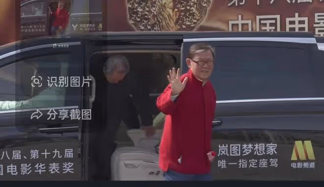75歲李立群:生病暈倒在上海家中,妻子回憶幾十年來最嚴重的一次