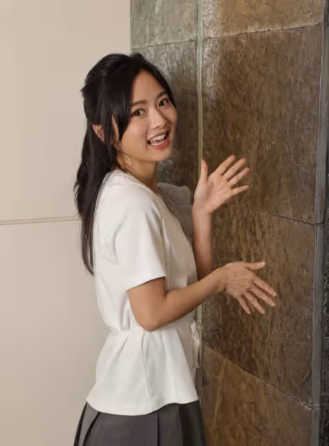 TVB新晉小花曬慶生照!視後驚喜現身,與圈外鼓手男友感情穩定