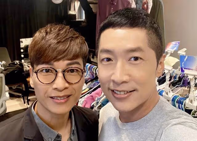 又走一個!TVB知名男星宣布約滿離巢,狀態凍齡55歲看著像35歲