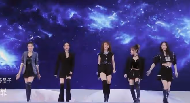 《乘風》二公舞台看點,《面紗》被吐槽難聽,謝娜一開口太出戲