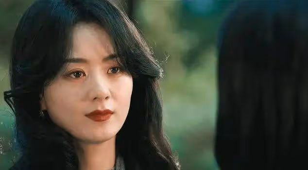 趙麗穎提名白玉蘭視後,楊冪再度無緣白玉蘭,兩人差距逐漸拉開