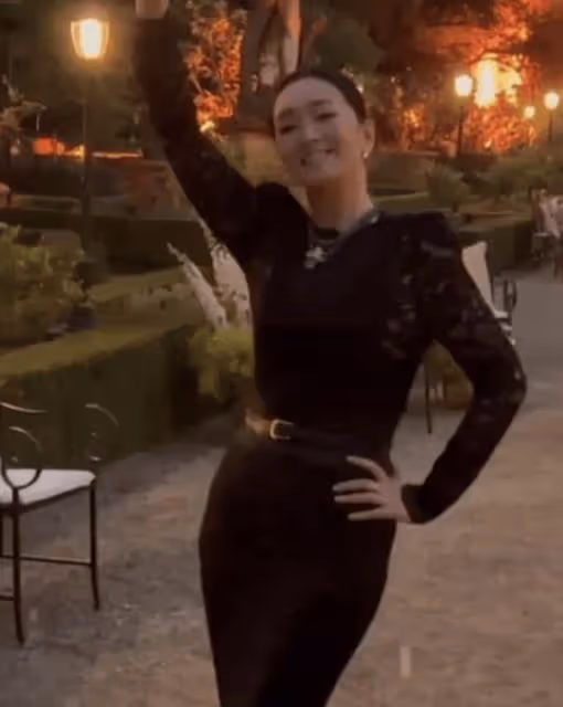 鞏俐郭晶晶參加珠寶晚宴,鞏俐氣場強大,郭晶晶笑容靦腆顯拘謹