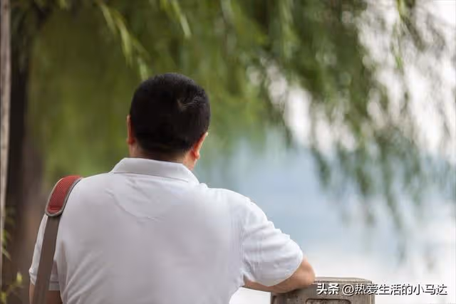 75歲繼母跟我養老10年沒出1分錢,臨終前的一封信,讓我恍然大悟