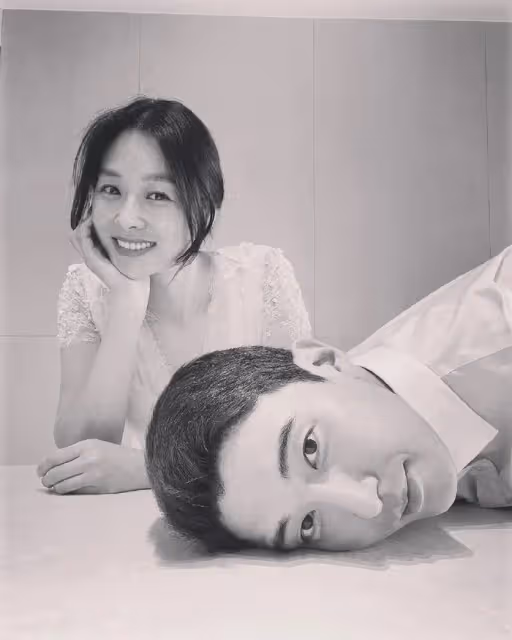 韓女星婚禮上,帶著前夫的12歲兒子,如今她與丈夫慶祝結婚5周年