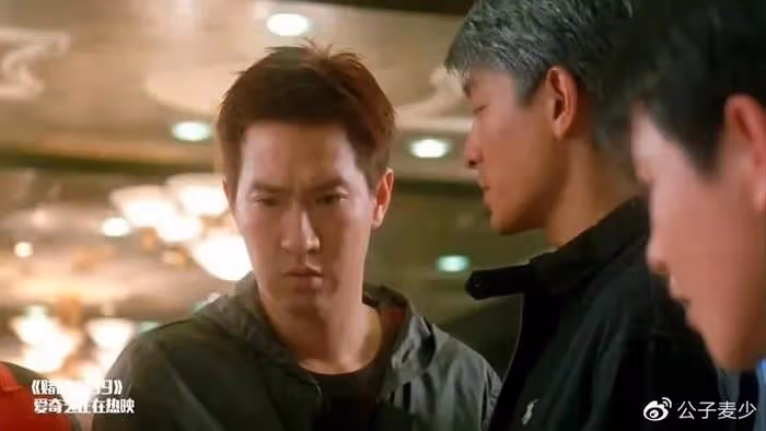 他是娛樂圈最乾淨的男星,和初戀相伴30年零緋聞,年過半百仍似初戀
