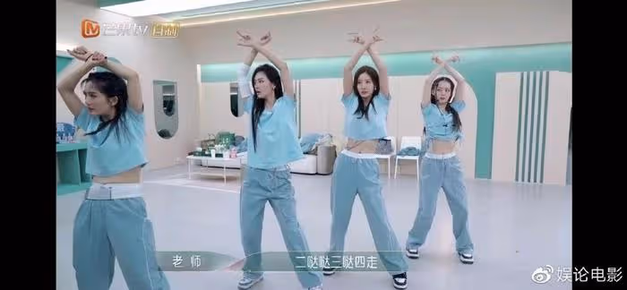 選擇曾可妮是有原因的，她的舞蹈方面很厲害，謝娜稱其為軍師