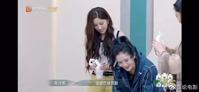 選擇曾可妮是有原因的，她的舞蹈方面很厲害，謝娜稱其為軍師