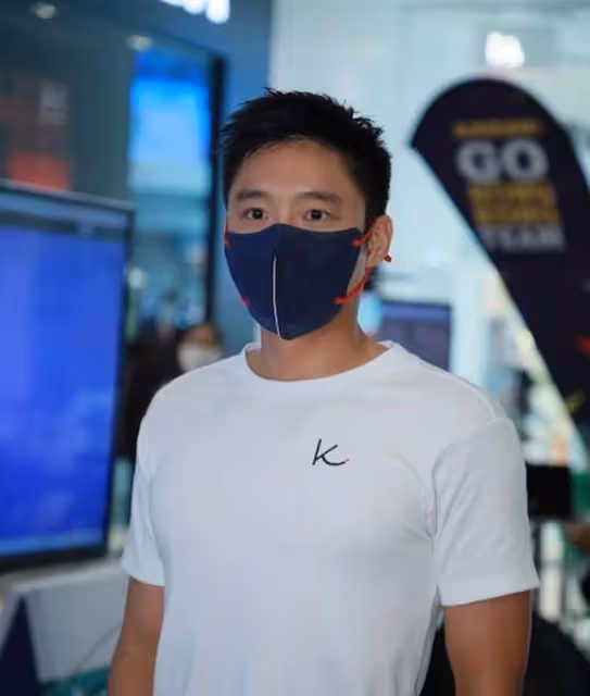 鑽石王老五！40歲霍啟山近照盡顯貴公子氣質，至今未婚曾戀章子怡