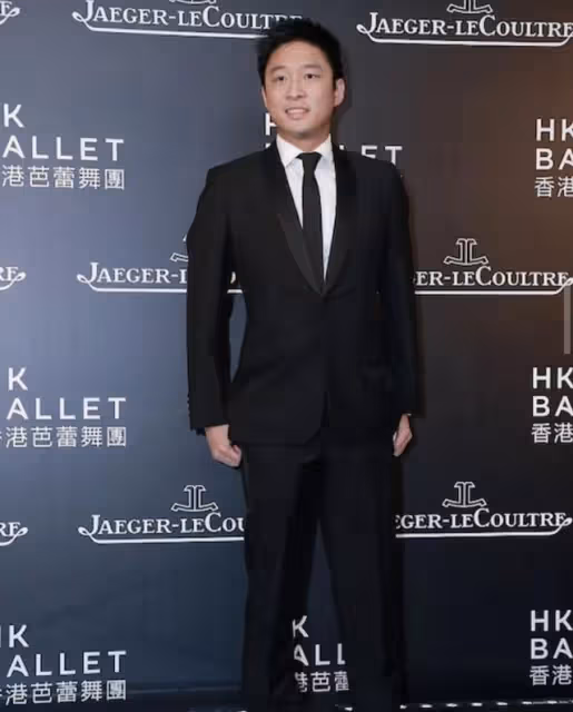 鑽石王老五!40歲霍啟山近照盡顯貴公子氣質,至今未婚曾戀章子怡
