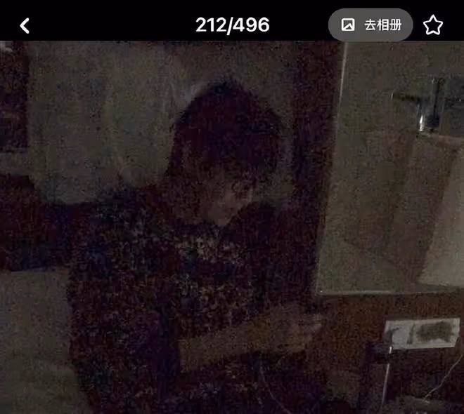 曝37歲許嵩睡粉選妃,小14歲女友崩潰大哭,經紀公司回應了