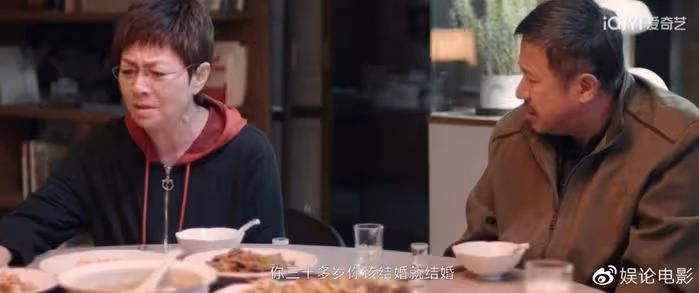 《熟年》熱播,宋丹丹挑戰自我走出舒適區,和小9歲張國強演夫妻