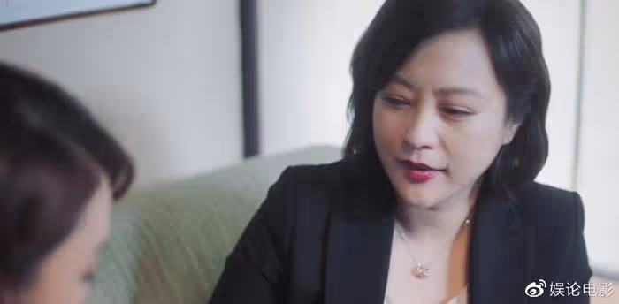 《熟年》熱播,宋丹丹挑戰自我走出舒適區,和小9歲張國強演夫妻