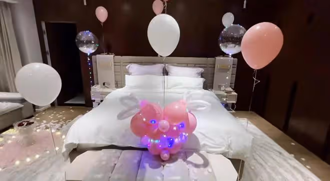 張倫碩準備驚喜慶結婚8年!鍾麗緹太驚訝捂臉痛哭,豪宅內景曝光