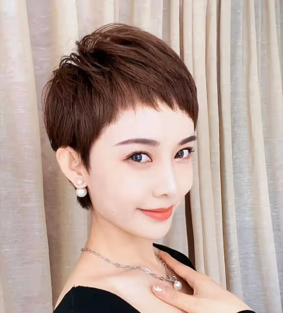 奔五的女人儘量別留這幾種短髮,很土!推薦6款髮型,減齡又時尚