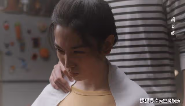 《後浪》為女性做推拿時,趙力權的紳士手,打了任天真的臉