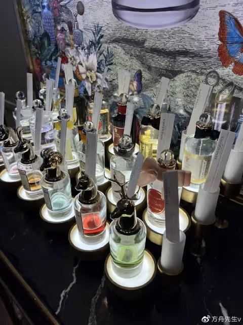 王詩齡分享留學生活,曬豪宅豪車名牌包包,數學作業被調侃好簡單
