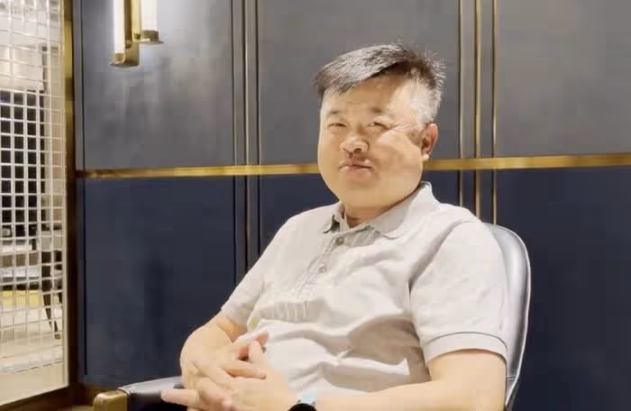 程曉玥為亡母慶祝冥誕,曬為媽媽慶生舊照溫馨感人,當時鄭愷也在