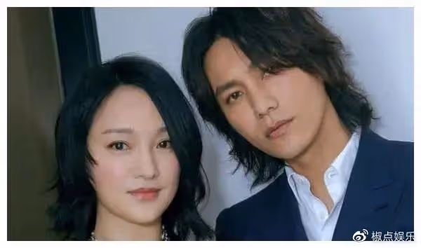 陳坤兒子曬家人合影!長居國外生活優渥,陳尊佑身世似乎有了答案?