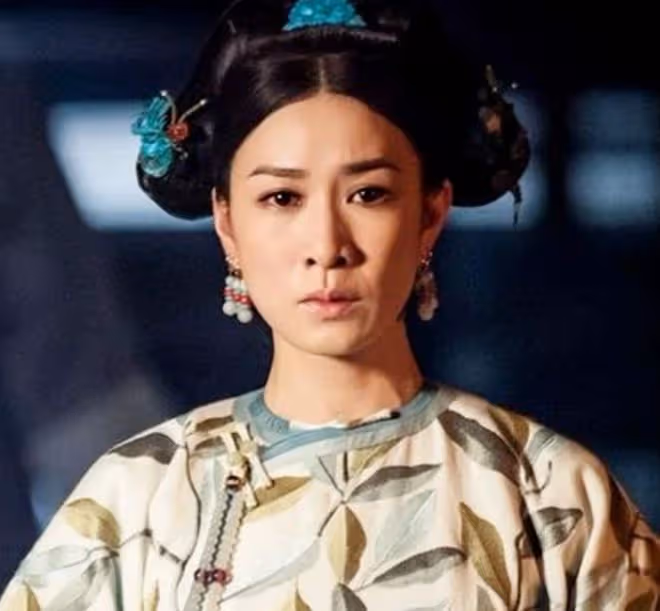 佘詩曼生日眾星雲集!48歲貌美如少女,熒幕搭檔連續12年為其慶祝