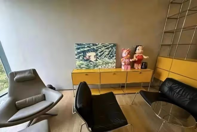 陳坤兒子曬與奶奶合影,五官輪廓越來越像父親,曾被懷疑是抱養的