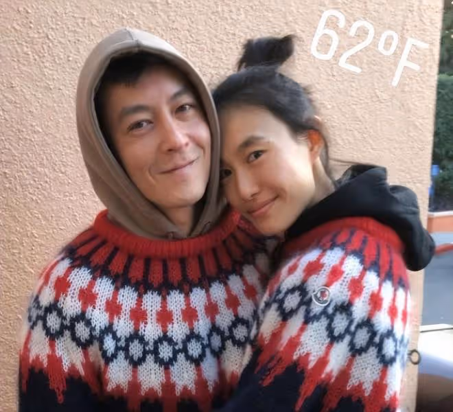 陳冠希現身上海酒吧!興奮喝酒蹦迪渾身汗如雨下,周圍美女狂尖叫