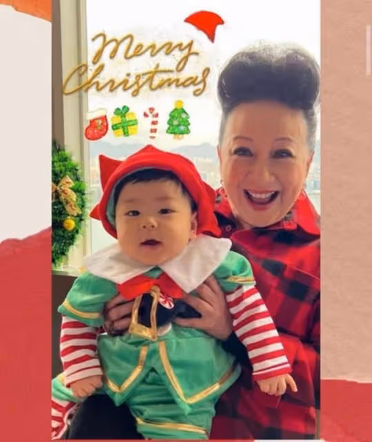 三代同堂!資深港星為2歲孫子慶生,獨自帶大兒女更贈豪宅娶兒媳