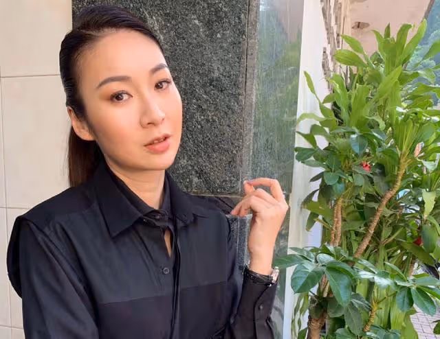 TVB知名女星新劇犧牲好大,床戲長達一分鐘,被同劇壯男狂親