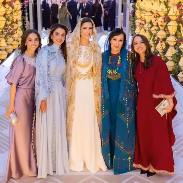 約旦王儲終於要結婚了!王妃是美女學霸,婆婆喜出望外:撿到寶了