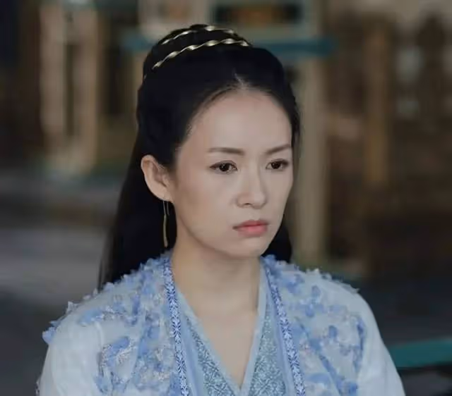 北京這一夜,華表獎的後台曝光了章子怡的人品,難怪地位一直很穩