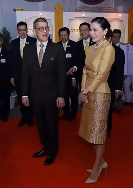 從貼身保鏢變成泰國的王后,沒有子嗣才是蘇提達最大的問題