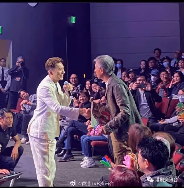 袁偉豪新歌試唱!蔡思貝加拿大登台聲沙頂硬上