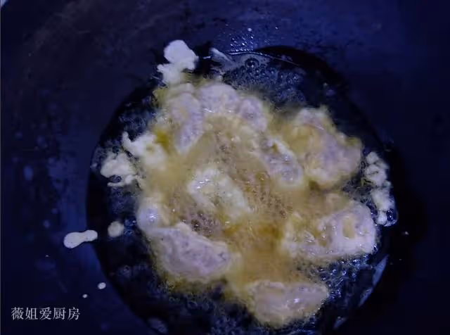 一條魚,一個雞蛋,做出外皮酥脆,入口即化的美食,孩子最愛吃!