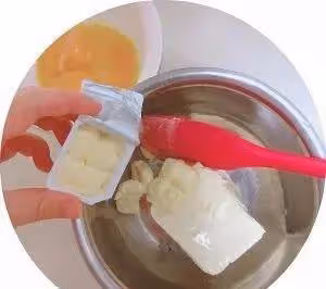 簡單零失誤,烘焙新手必學,輕乳酪芝士蛋糕,好吃到停不下來!