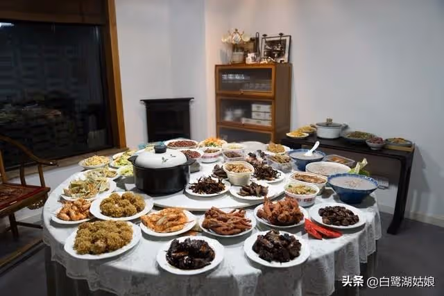 兒子夫妻都很孝順!但每次跟媳婦同車「她總會搖下車窗透氣」喊暈車 某天經過廁所「徹底明白背後原因」太扎心了