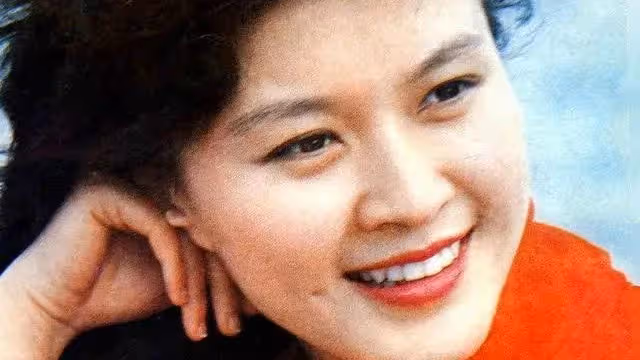 演員方舒：兩婚兩離，獨自養大兩個女兒，如今女兒成了她的驕傲