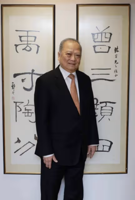 李嘉誠專用醫生為兒子辦婚禮,名人云集場面熱鬧,朱玲玲唐裝搶鏡
