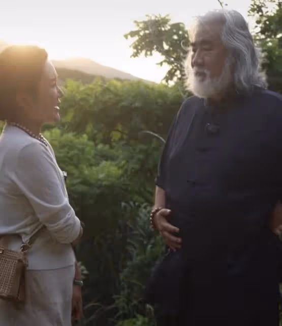 杜星霖疑再度懷孕,小腹凸起明顯被曝已經4個月,72歲張紀中攙扶